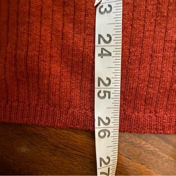111 State 100% wool Women's Rust turtleneck Sweater size large - Picture 6 of 7